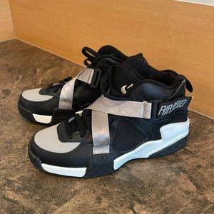 Nike Air Raid Sneakers